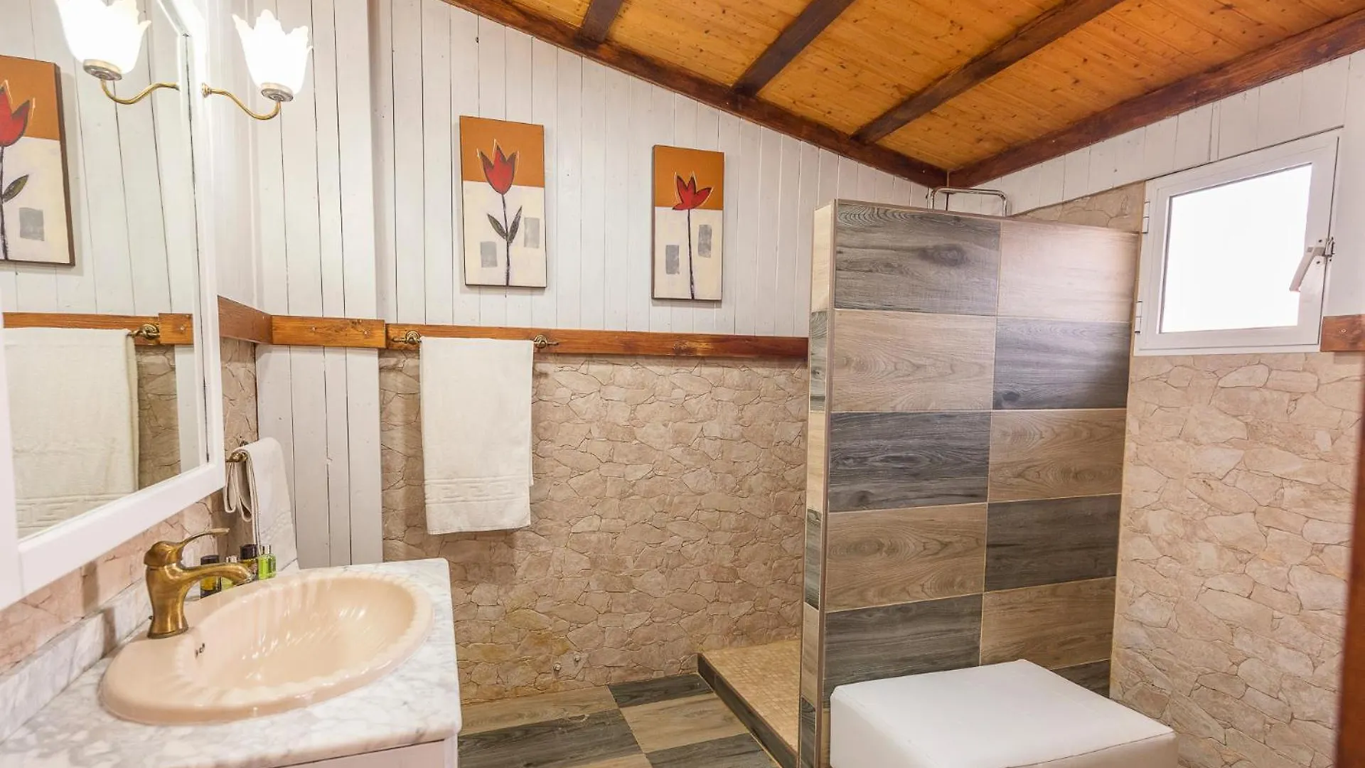 Casa Rural Los Mellizos Peñaflor 乡村民宿